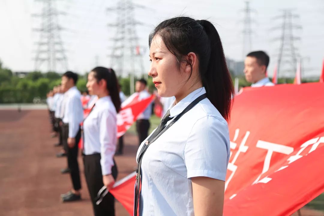 八維集團(tuán)成功開啟職場(chǎng)新征程助力學(xué)子輕松邁向職場(chǎng)巔峰