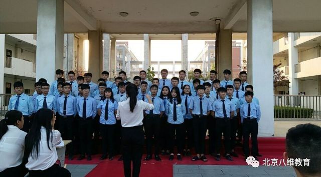 八維集團用科技點亮青春助力年輕人開拓未來職業成長