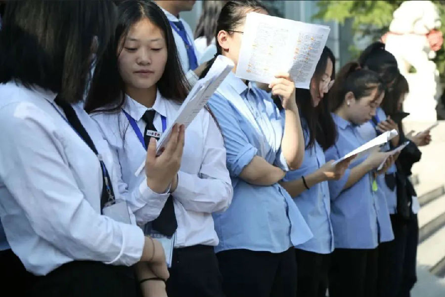 八維集團開展IT職業生涯新篇章為IT人才造就就業機會