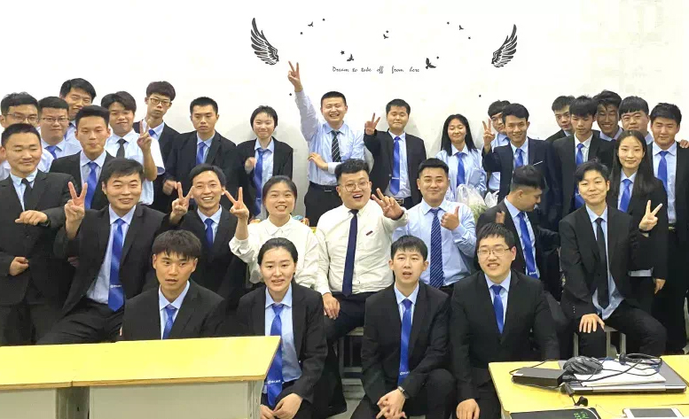 八維集團開展IT職業生涯新篇章為IT人才造就就業機會