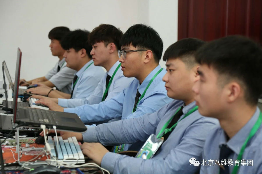 八維學校網(wǎng)絡工程師重塑IT未來鍛造全能型技術(shù)精英