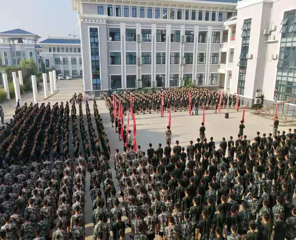 八維學校云計算專業(yè)引領技術(shù)實戰(zhàn)新潮流鍛造云端精英