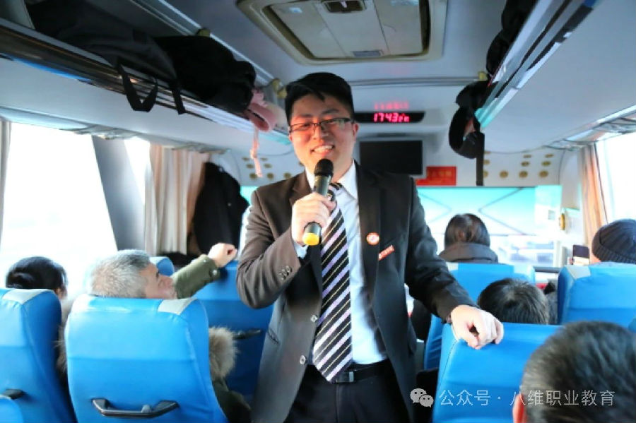 八維教育宿遷職業技術學院世界五百強智能化產業研學正式啟動