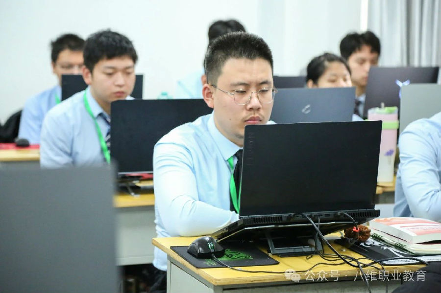 八維職業學校金三銀四就業喜報來襲