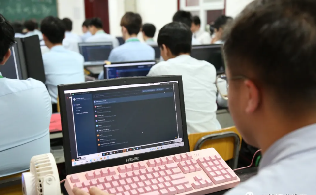 最火的新質生產力賽道與八維學子所學專業密切相關