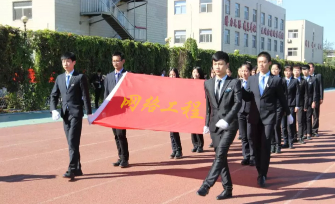 網絡安全問題催生700億元市場，八維教育網安人才迎來就業利好！