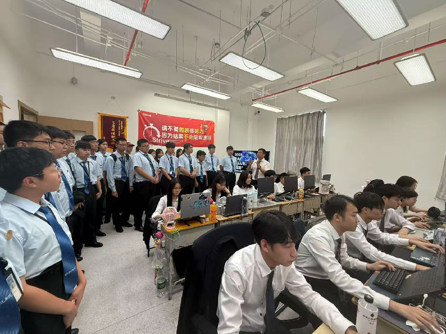 八維職業學校：大數據專業風采綻放，引領科技潮流解鎖就業“薪”動力！